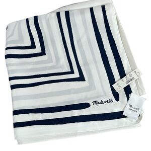 NWT Madewell Oversized Silk Bandana Scarf in Navy and White 41" x 41 1/2"